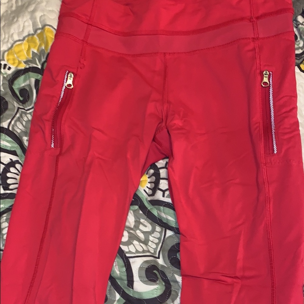 Lulelemon Inspire leggings hot pink size 8!